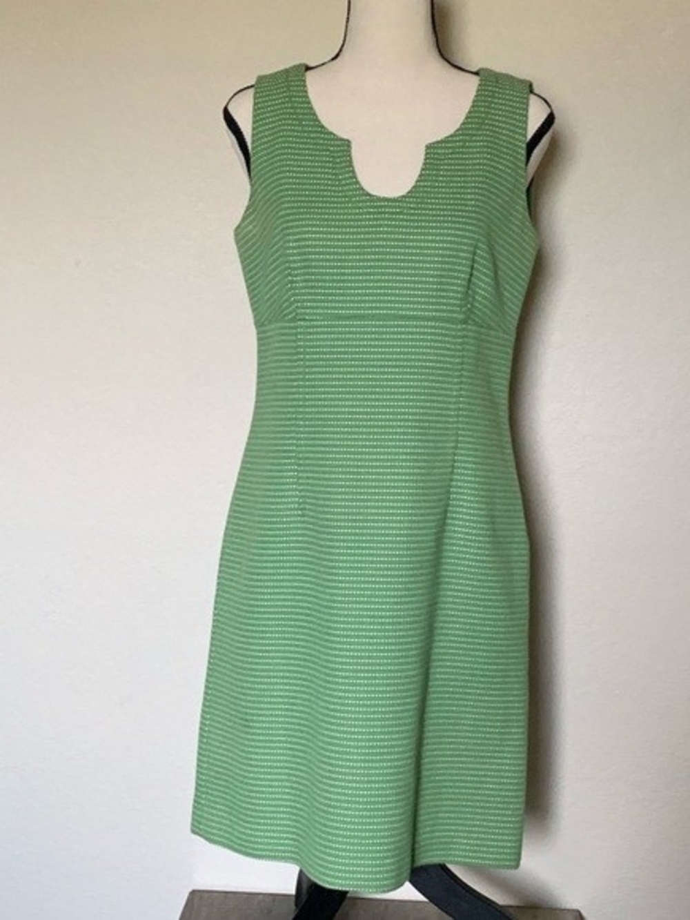 LOFT Green Sleeveless Notch-Neck Midi Dress